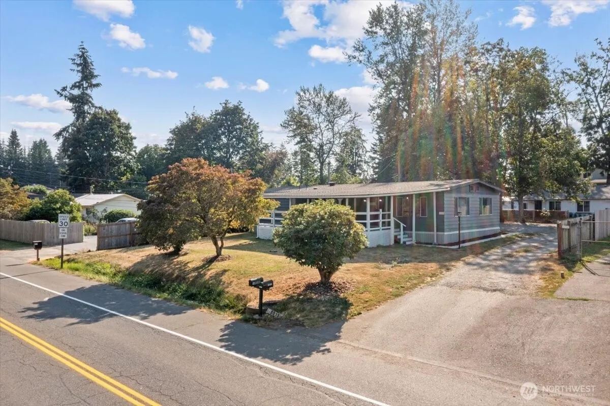 18033 116th Avenue SE, Renton, WA 98058