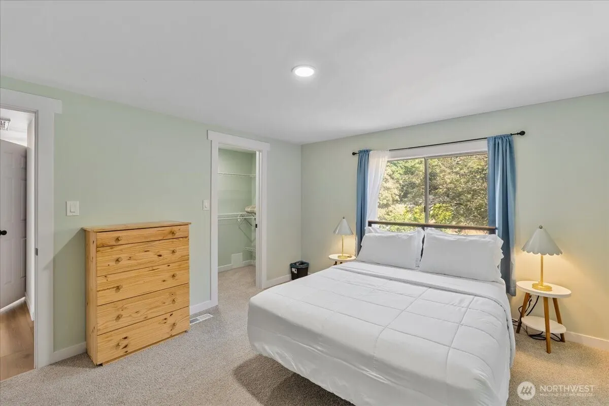 18033 116th Avenue SE, Renton, WA 98058