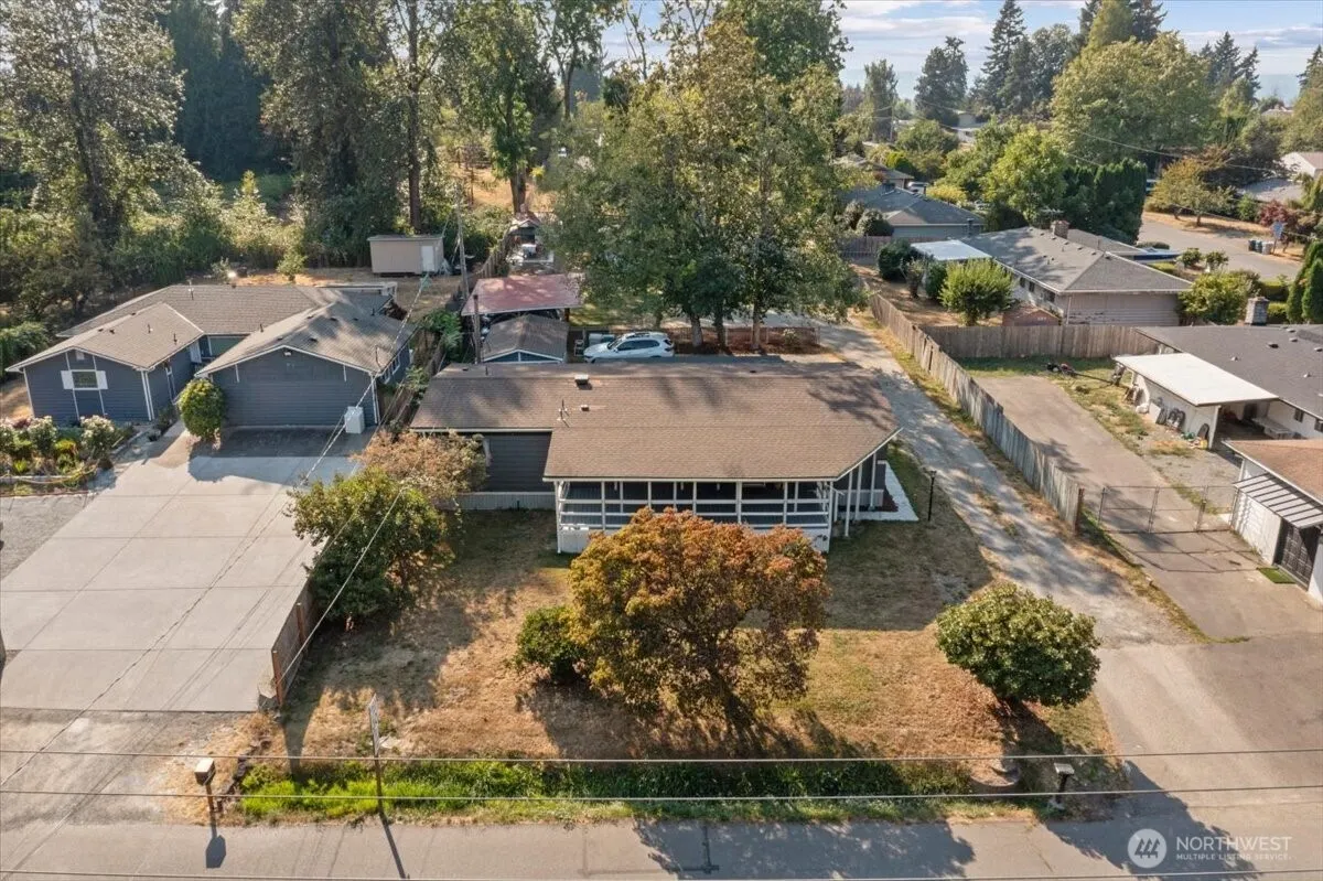 18033 116th Avenue SE, Renton, WA 98058