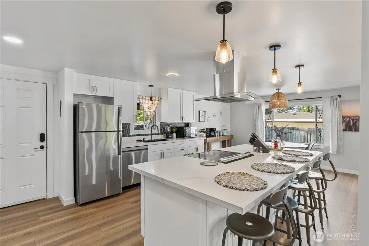 18033 116th Avenue SE, Renton, WA 98058