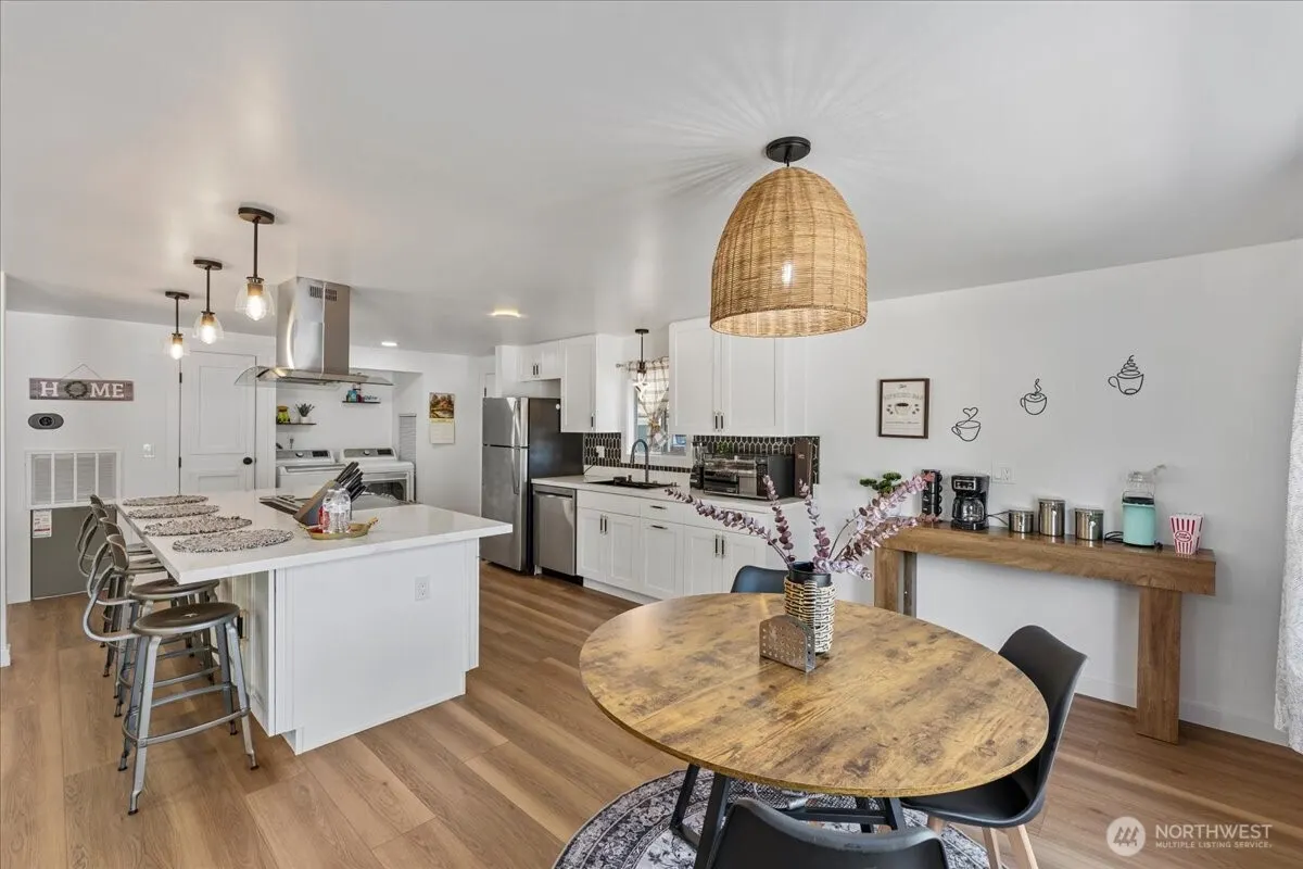 18033 116th Avenue SE, Renton, WA 98058
