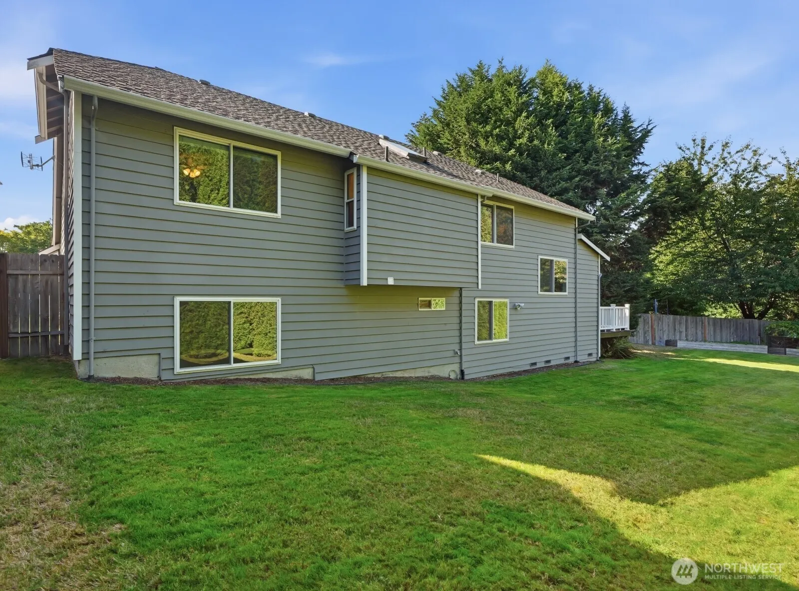 2223 235th Place SE, Bothell, WA 98021