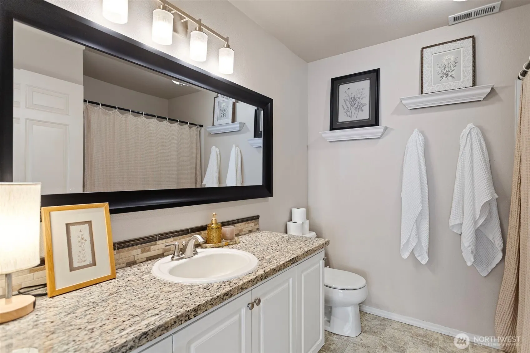2034 Newport Way NW #11-1, Issaquah, WA 98027