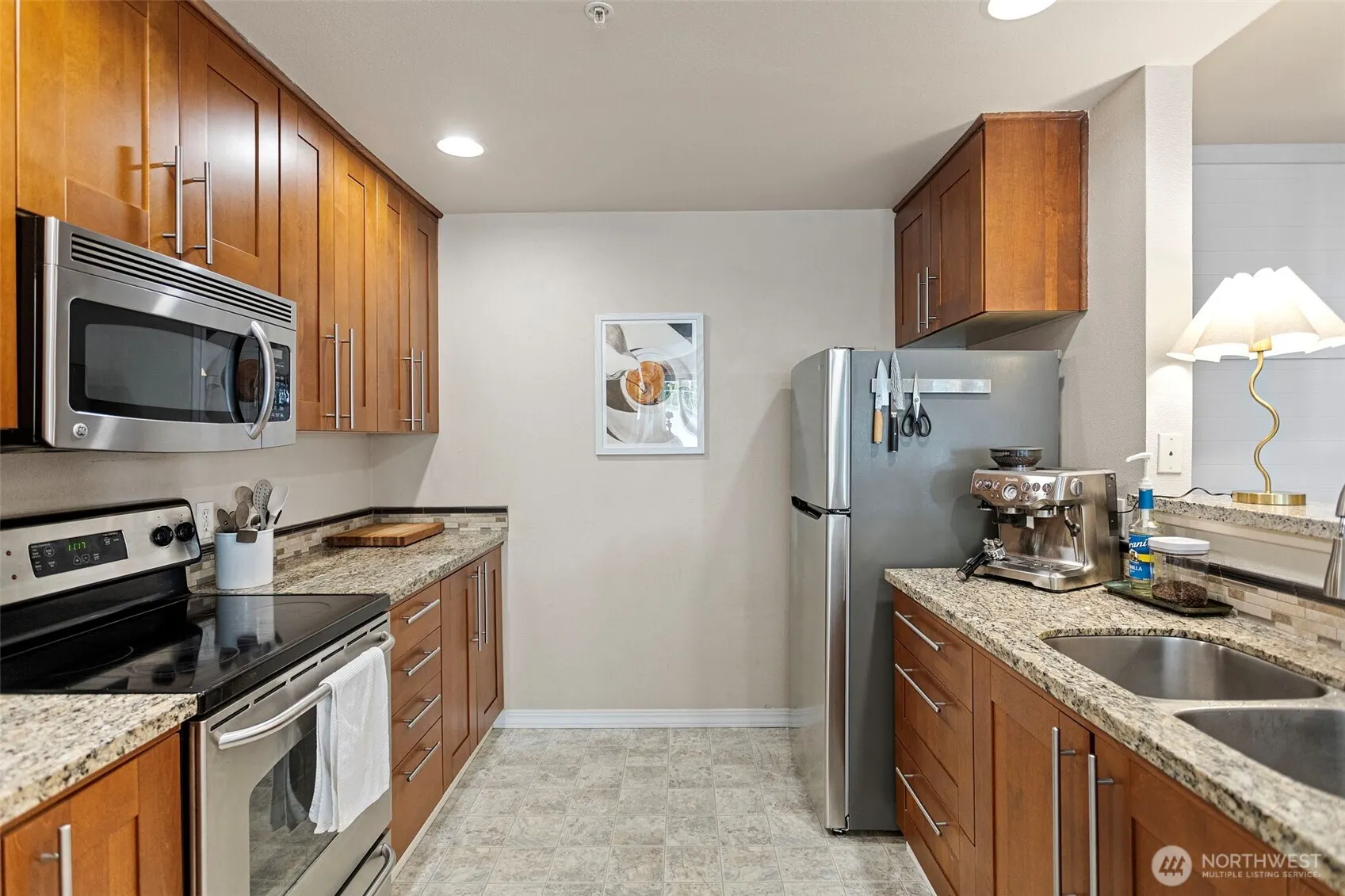 2034 Newport Way NW #11-1, Issaquah, WA 98027