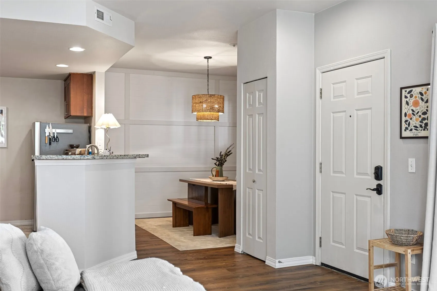 2034 Newport Way NW #11-1, Issaquah, WA 98027