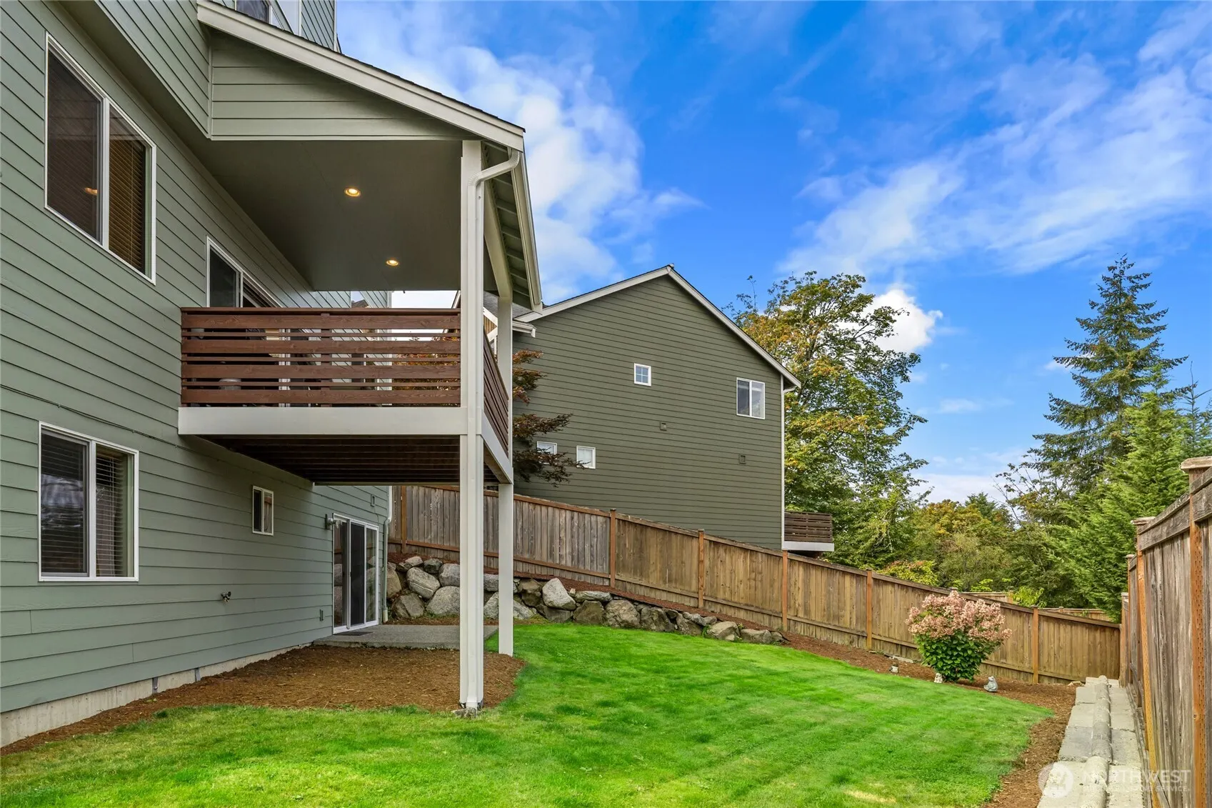 2012 NE 37th Place , Renton, WA 98056