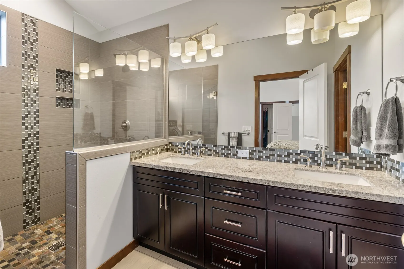 2012 NE 37th Place , Renton, WA 98056