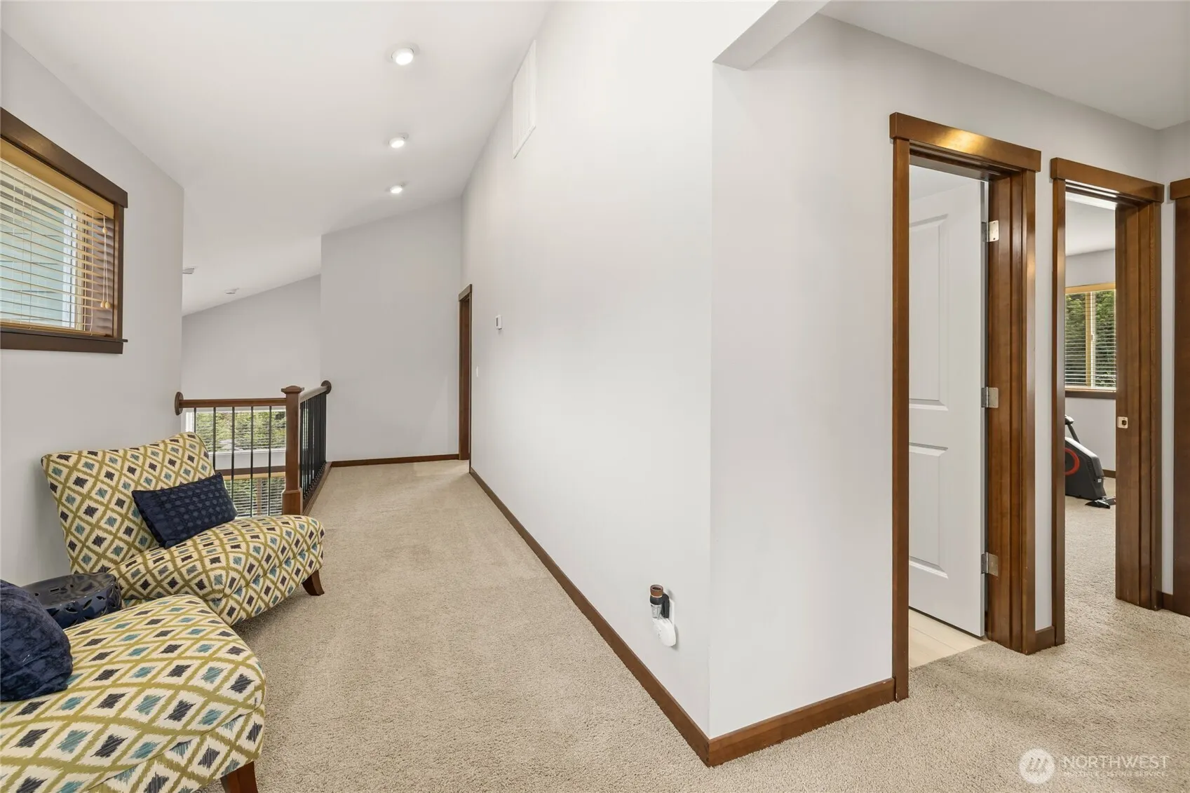 2012 NE 37th Place , Renton, WA 98056