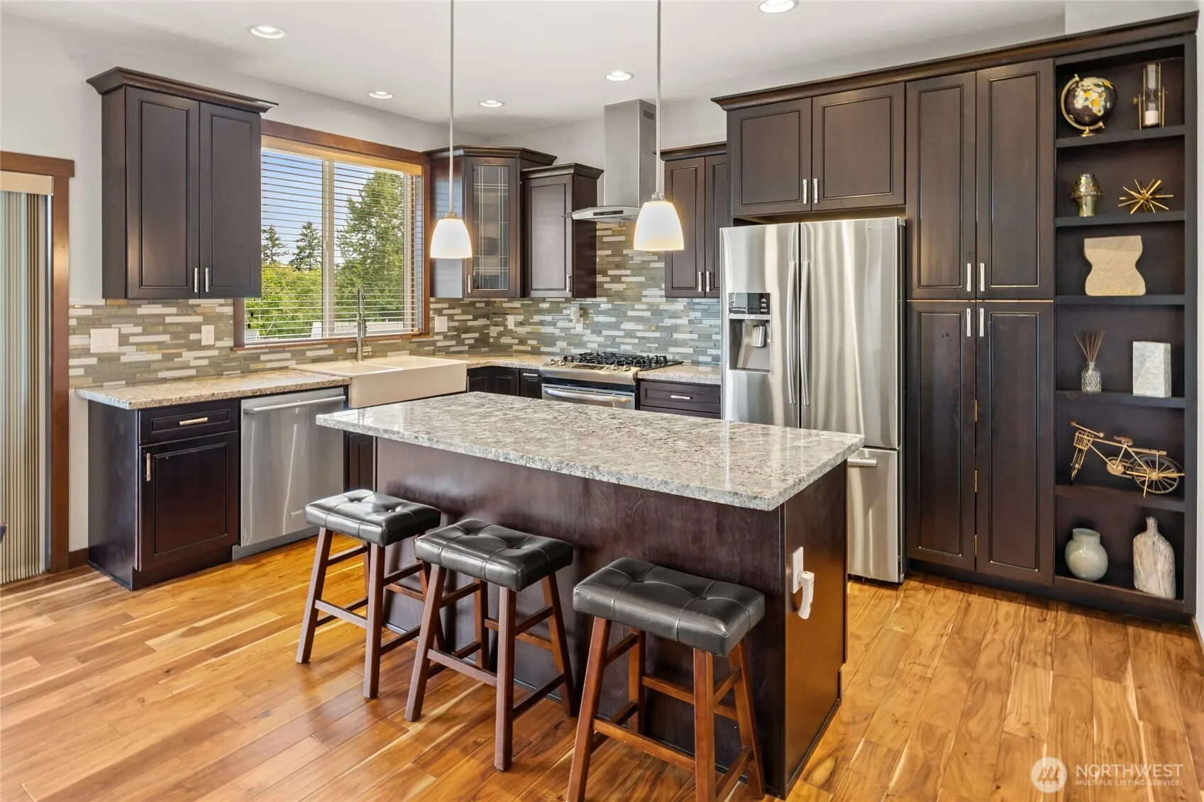 2012 NE 37th Place , Renton, WA 98056