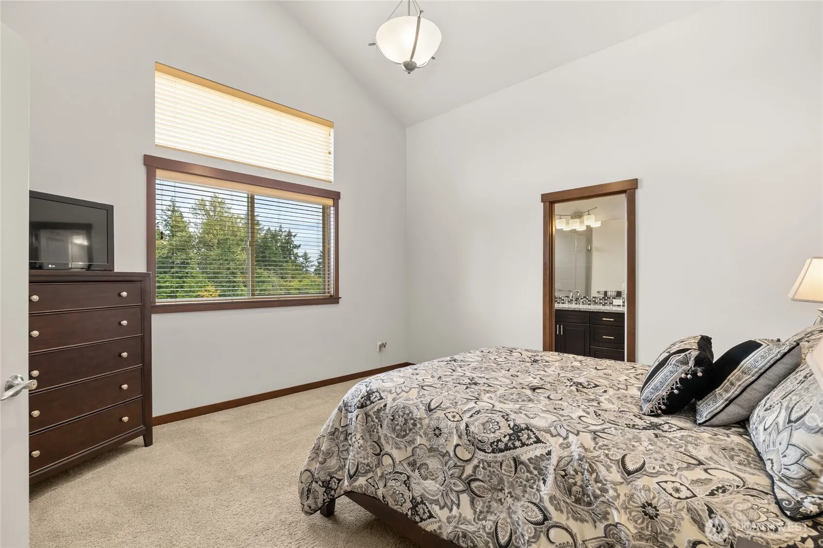 2012 NE 37th Place , Renton, WA 98056