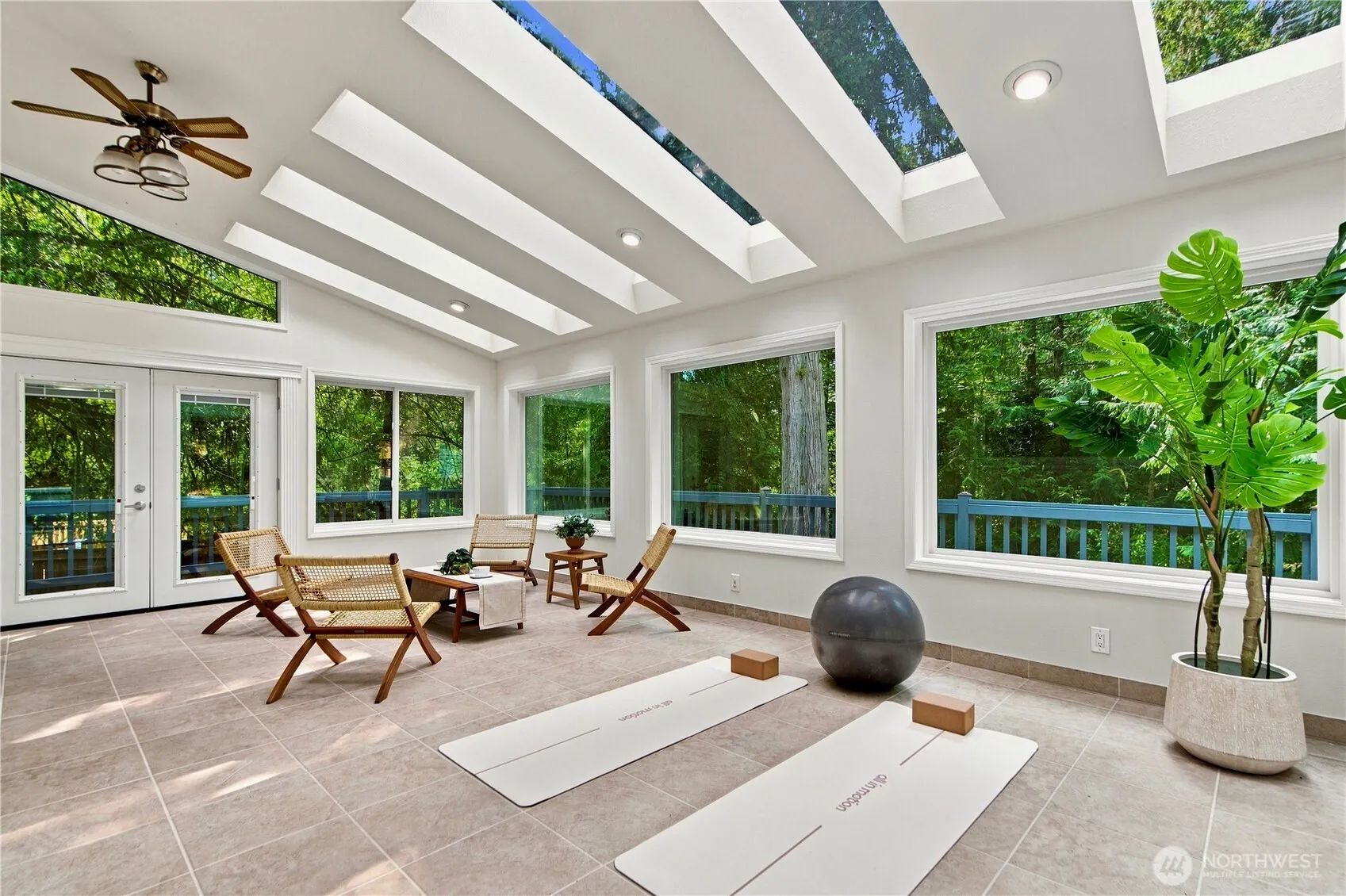2022 227th Avenue NE, Sammamish, WA 98074
