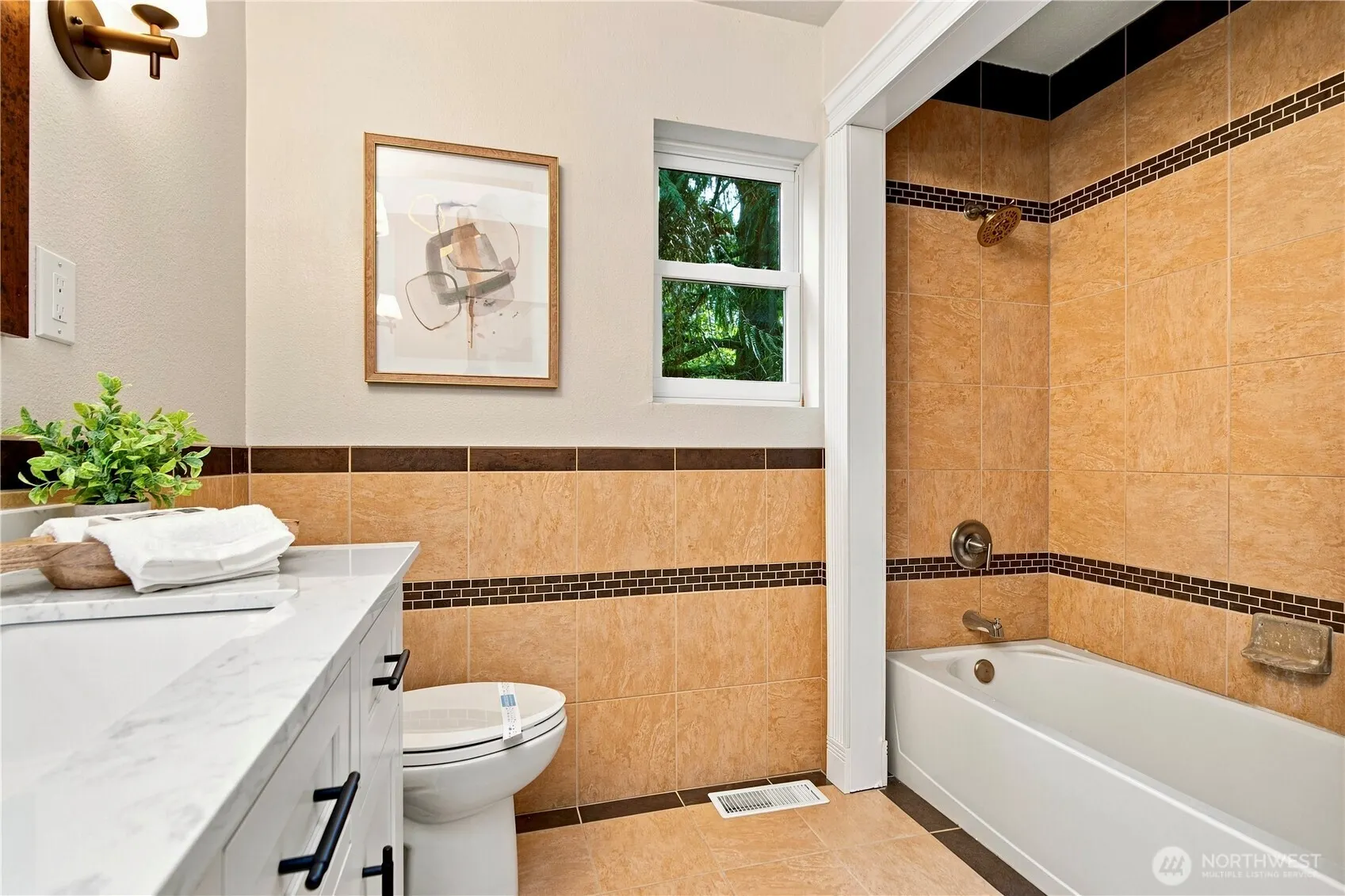 2022 227th Avenue NE, Sammamish, WA 98074