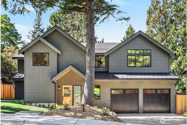 5911 105th Avenue NE, Kirkland, WA 98033