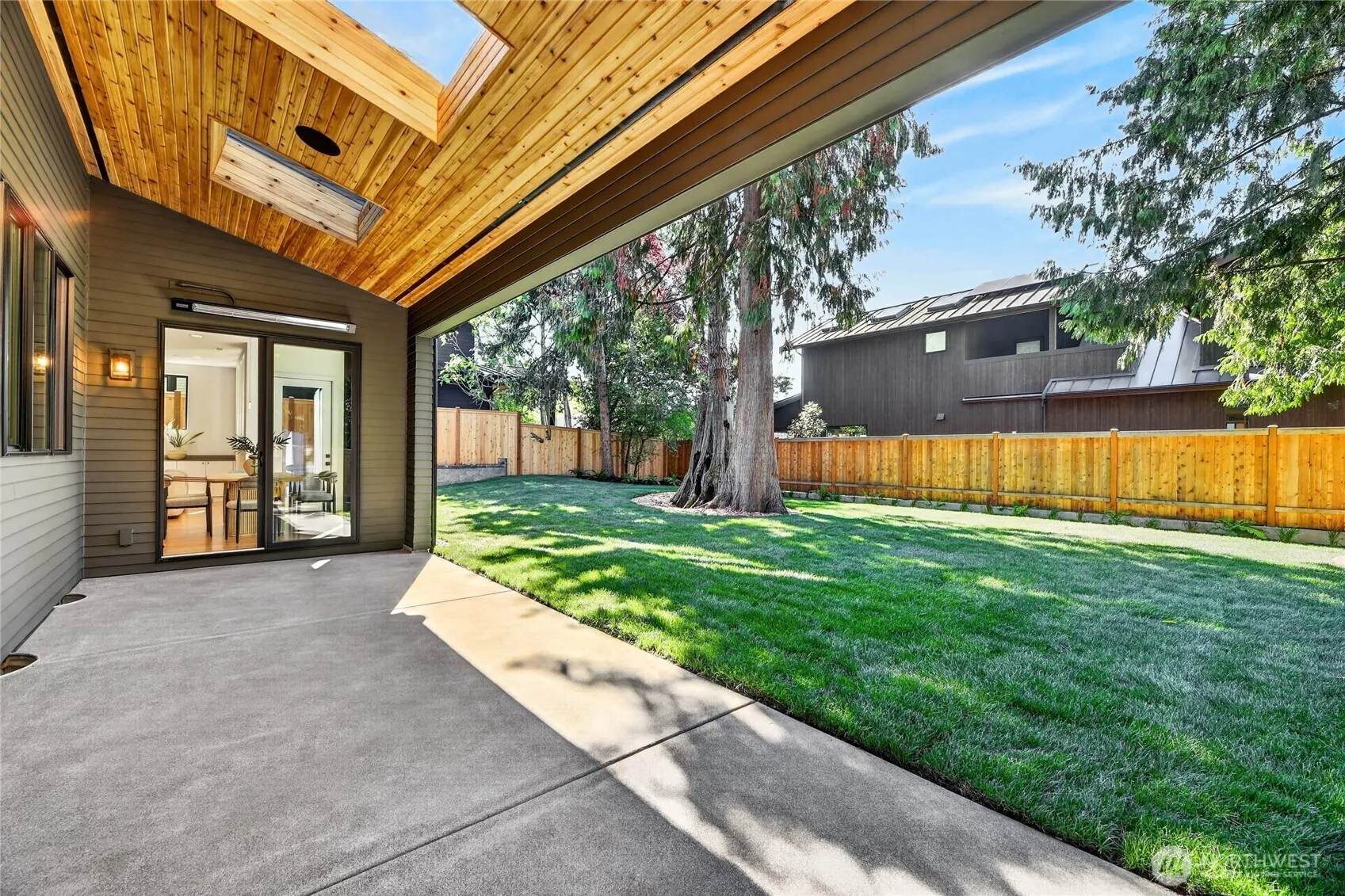 5911 105th Avenue NE, Kirkland, WA 98033