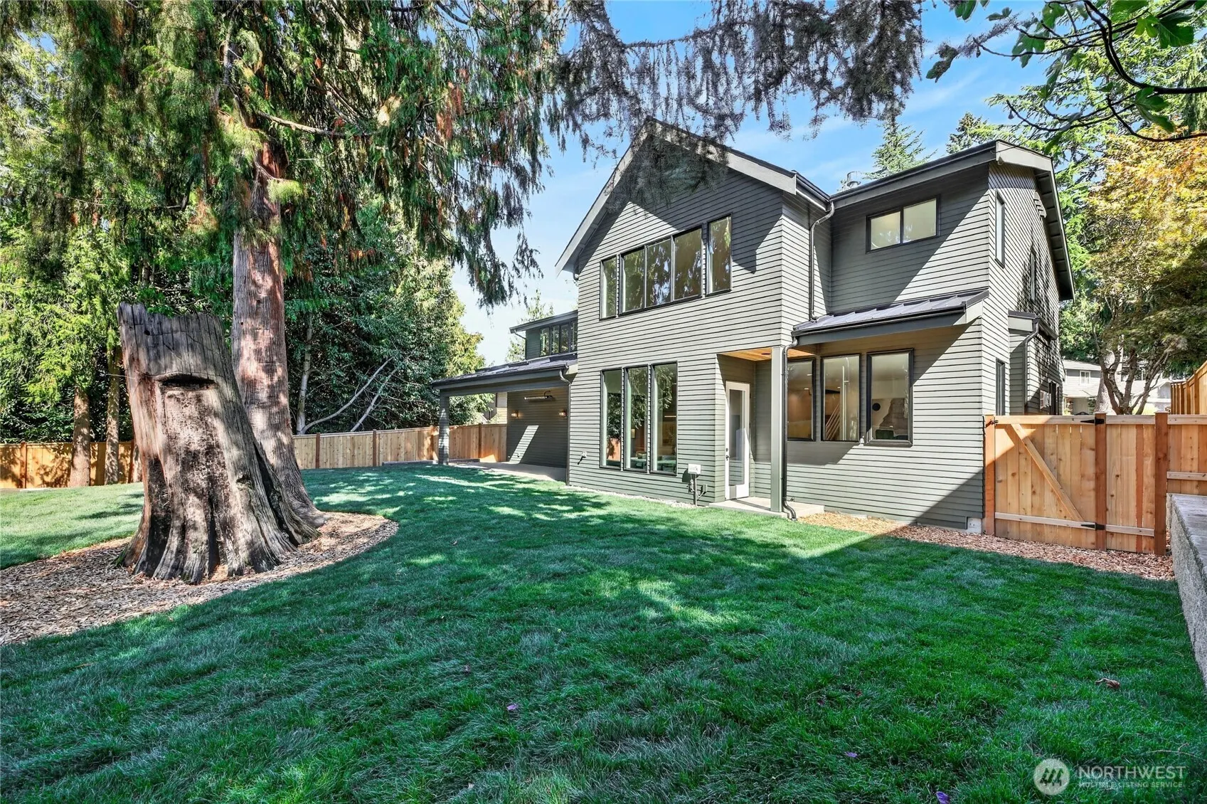 5911 105th Avenue NE, Kirkland, WA 98033