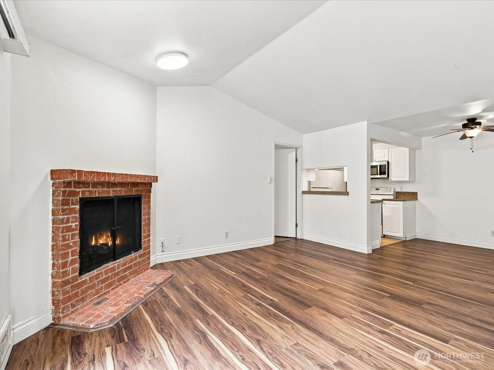 14200 NE 171st Street #C206, Woodinville, WA 98072-9269
