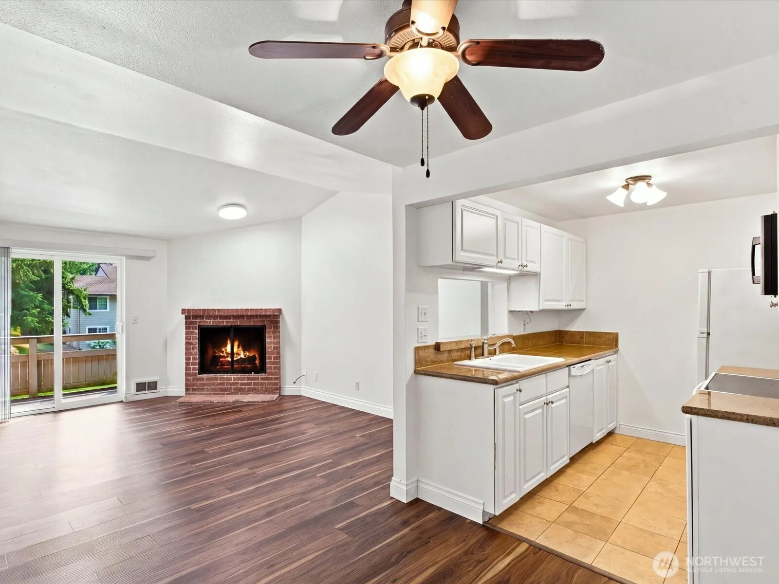 14200 NE 171st Street #C206, Woodinville, WA 98072-9269