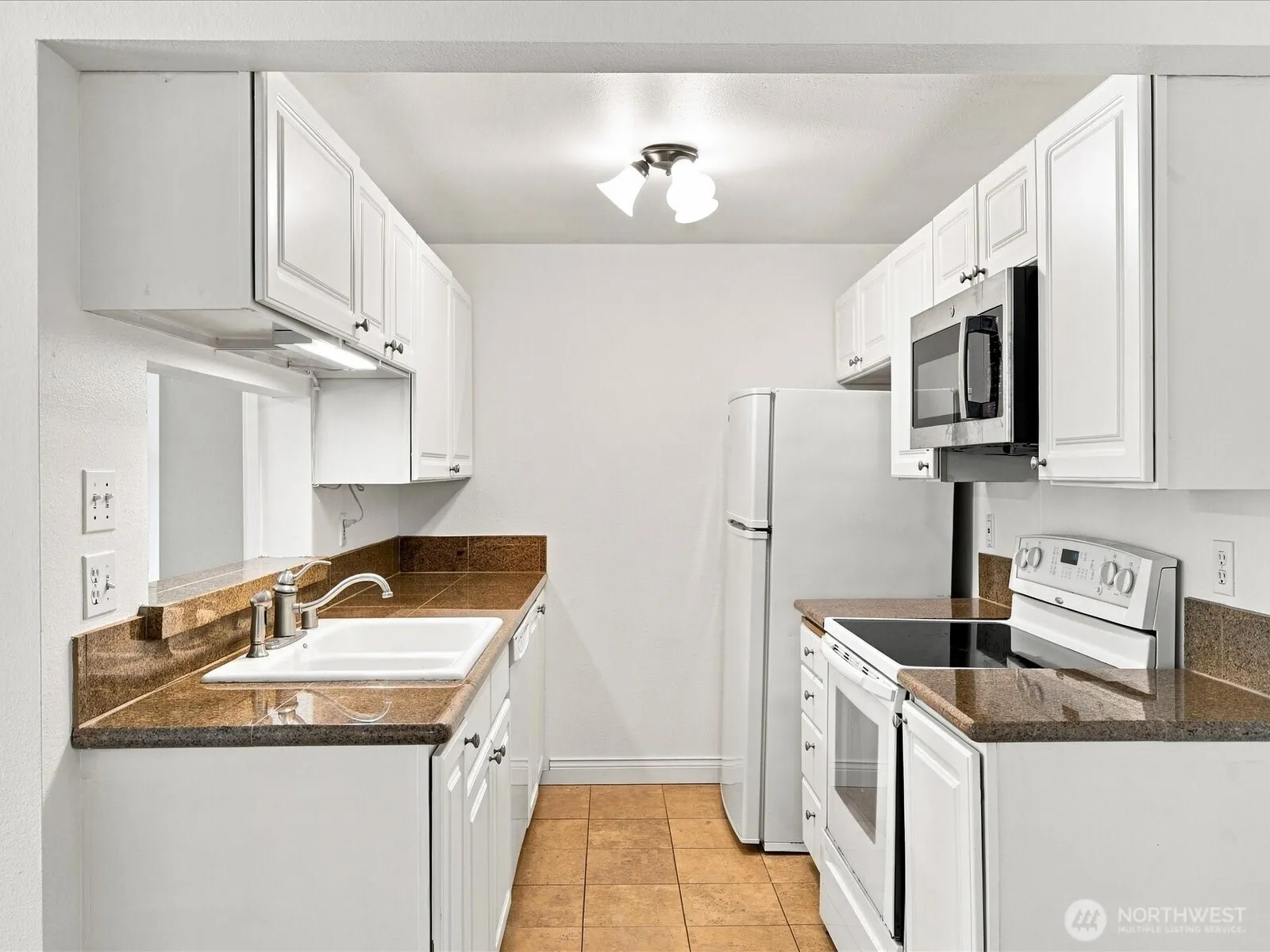 14200 NE 171st Street #C206, Woodinville, WA 98072-9269