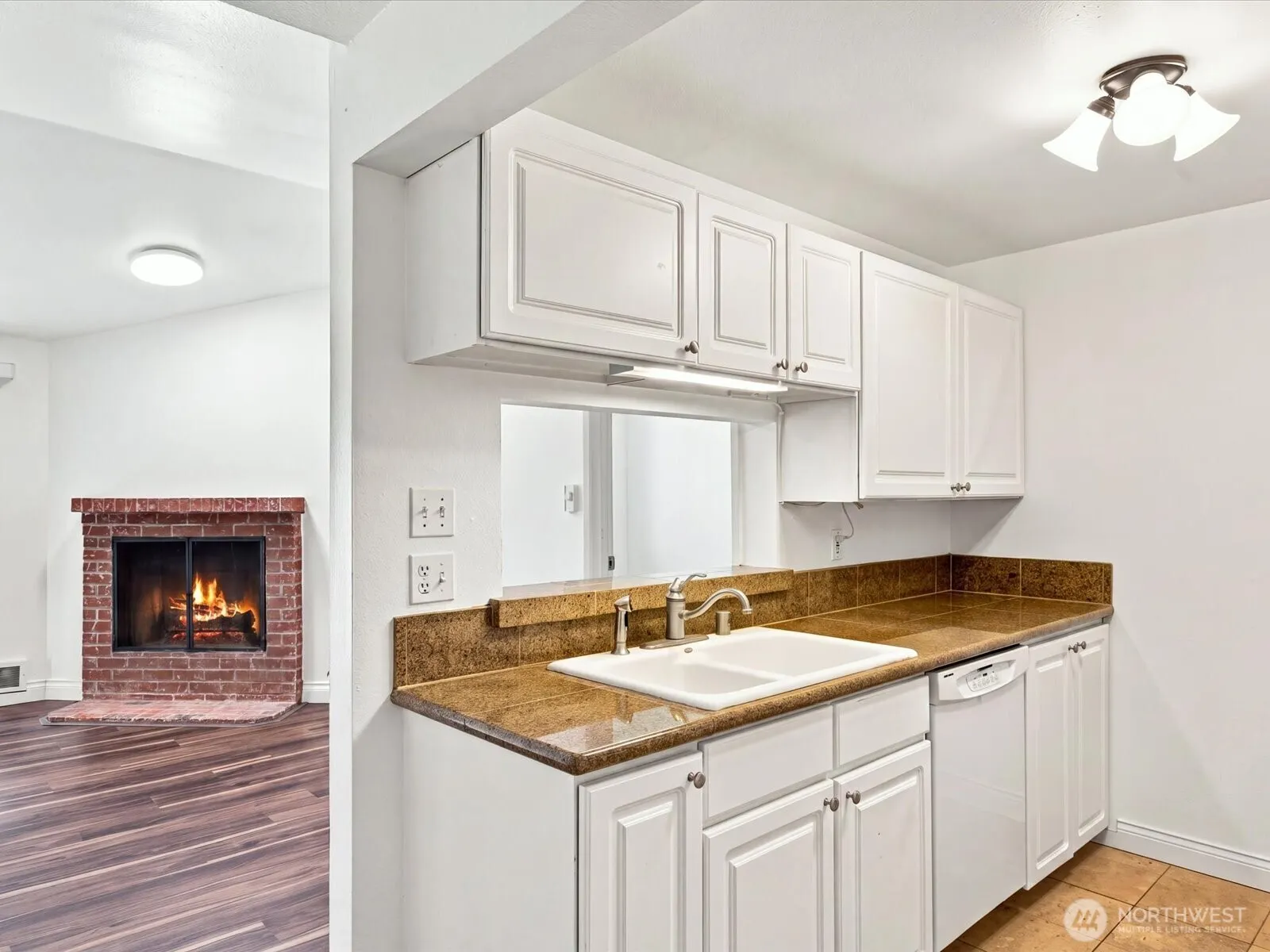14200 NE 171st Street #C206, Woodinville, WA 98072-9269