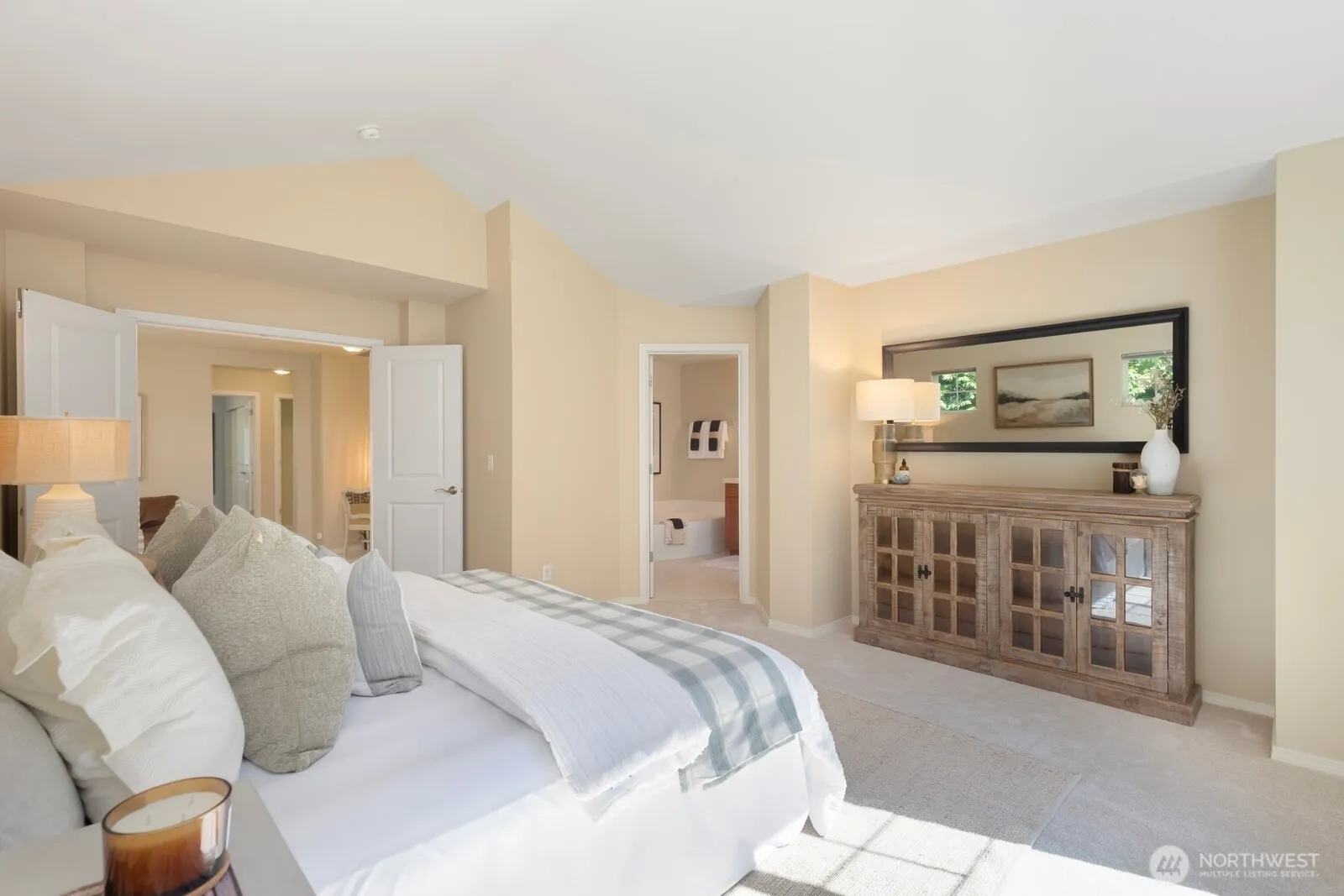 3900 NE 4th Circle , Renton, WA 98056