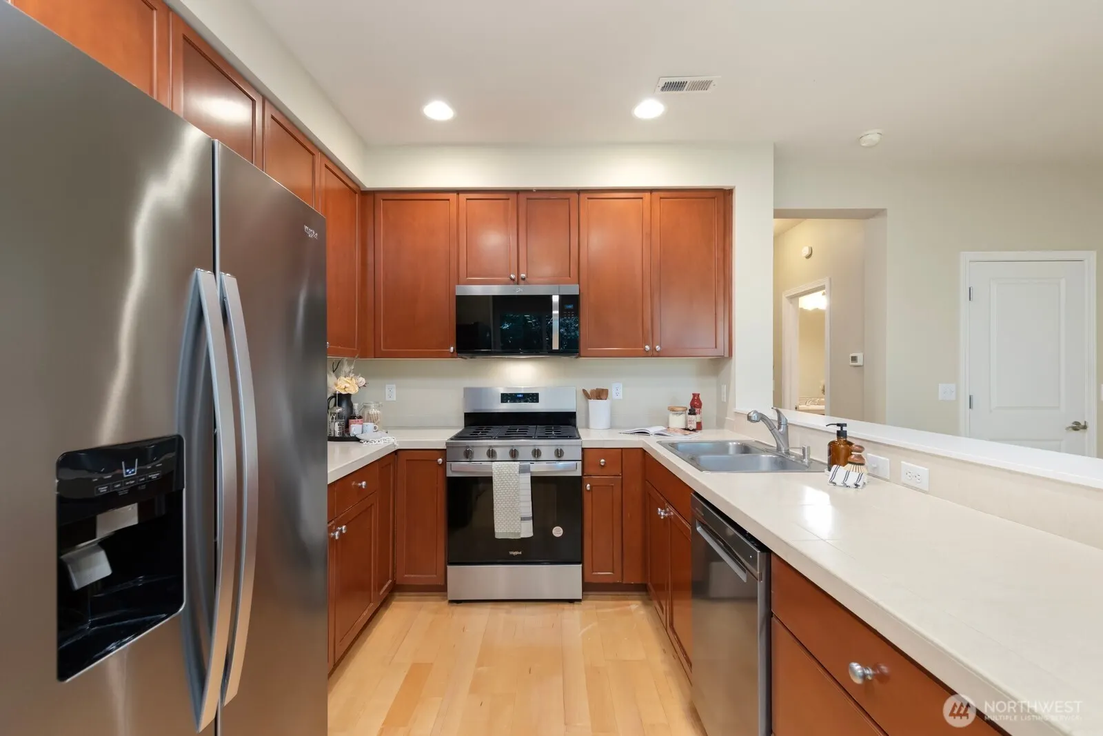 3900 NE 4th Circle , Renton, WA 98056