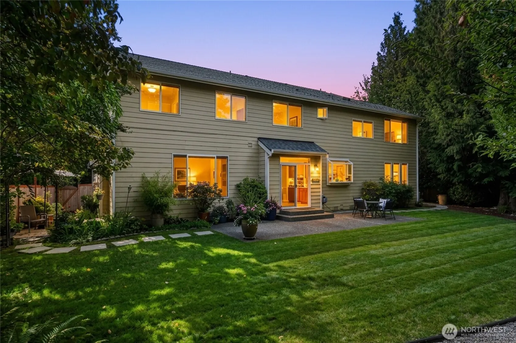 17522 SE 186th Way , Renton, WA 98058
