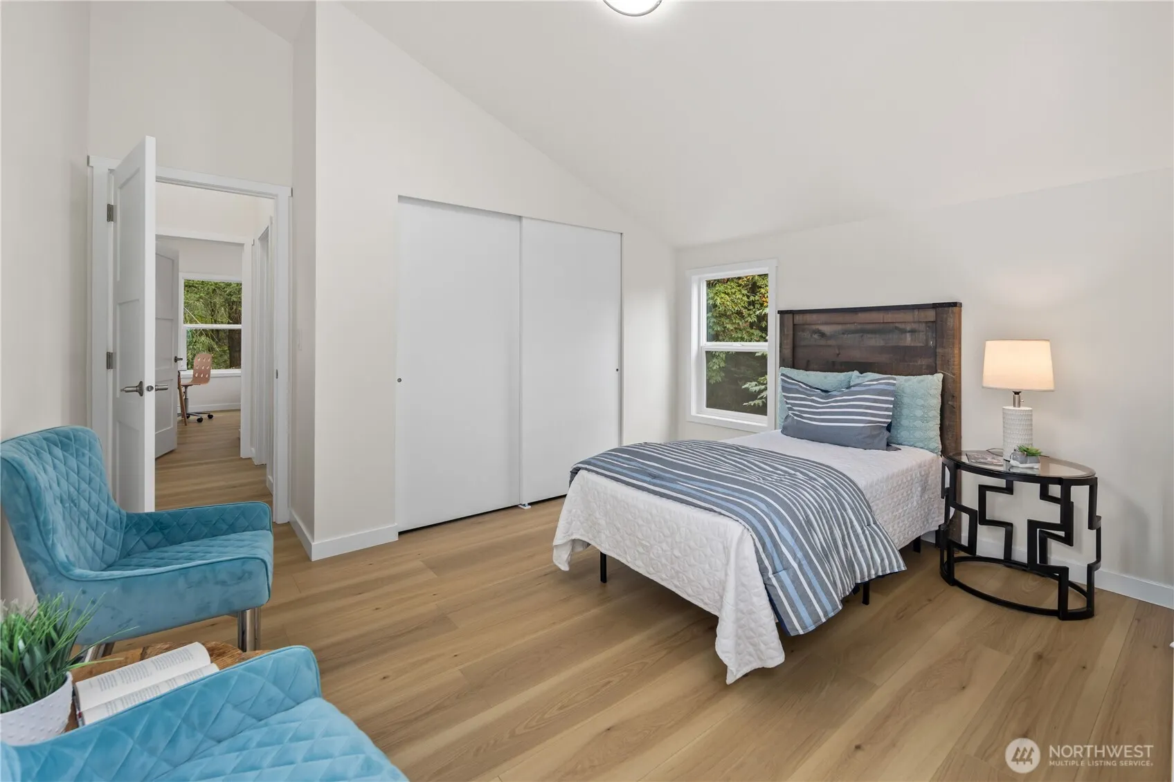 25025 NE 52nd Place , Redmond, WA 98053