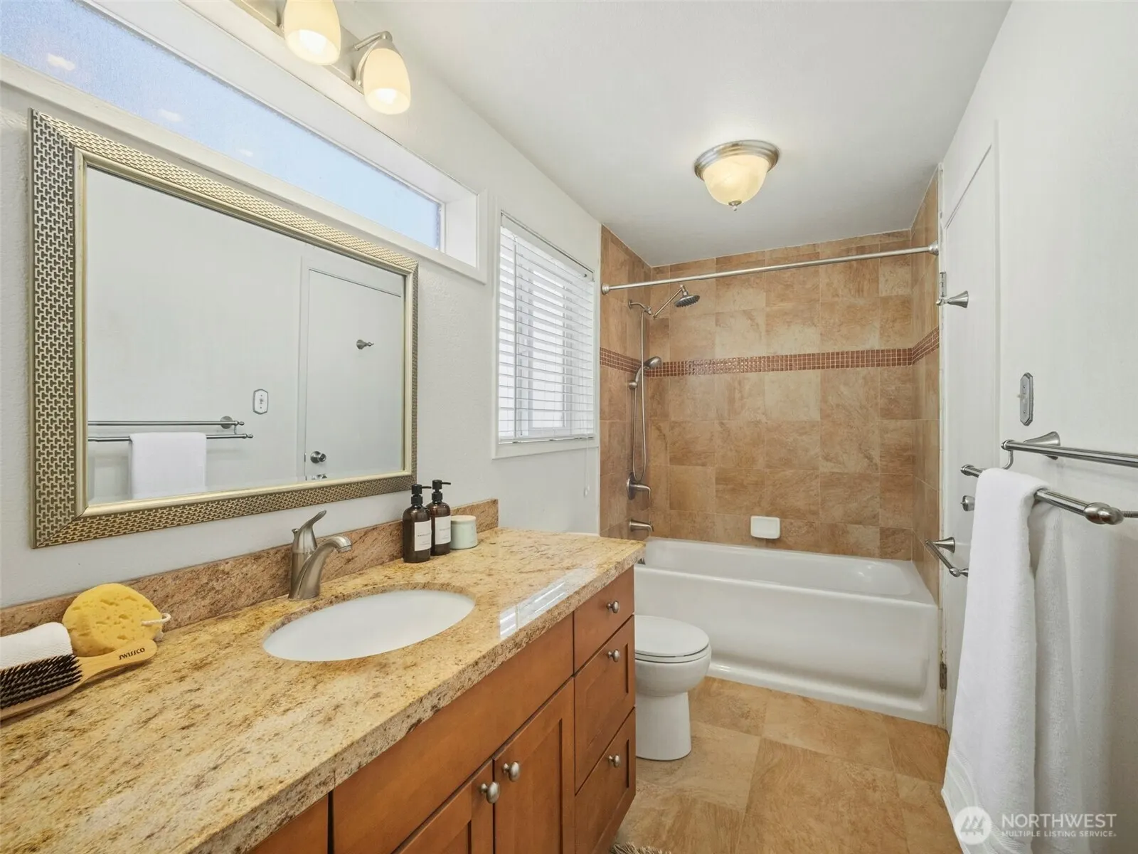 14441 124th Avenue NE #A7, Kirkland, WA 98034