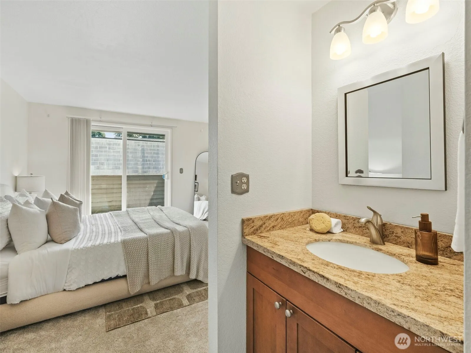 14441 124th Avenue NE #A7, Kirkland, WA 98034