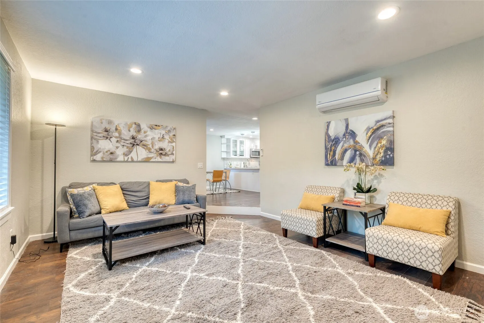 14213 Admiralty Way , Lynnwood, WA 98087