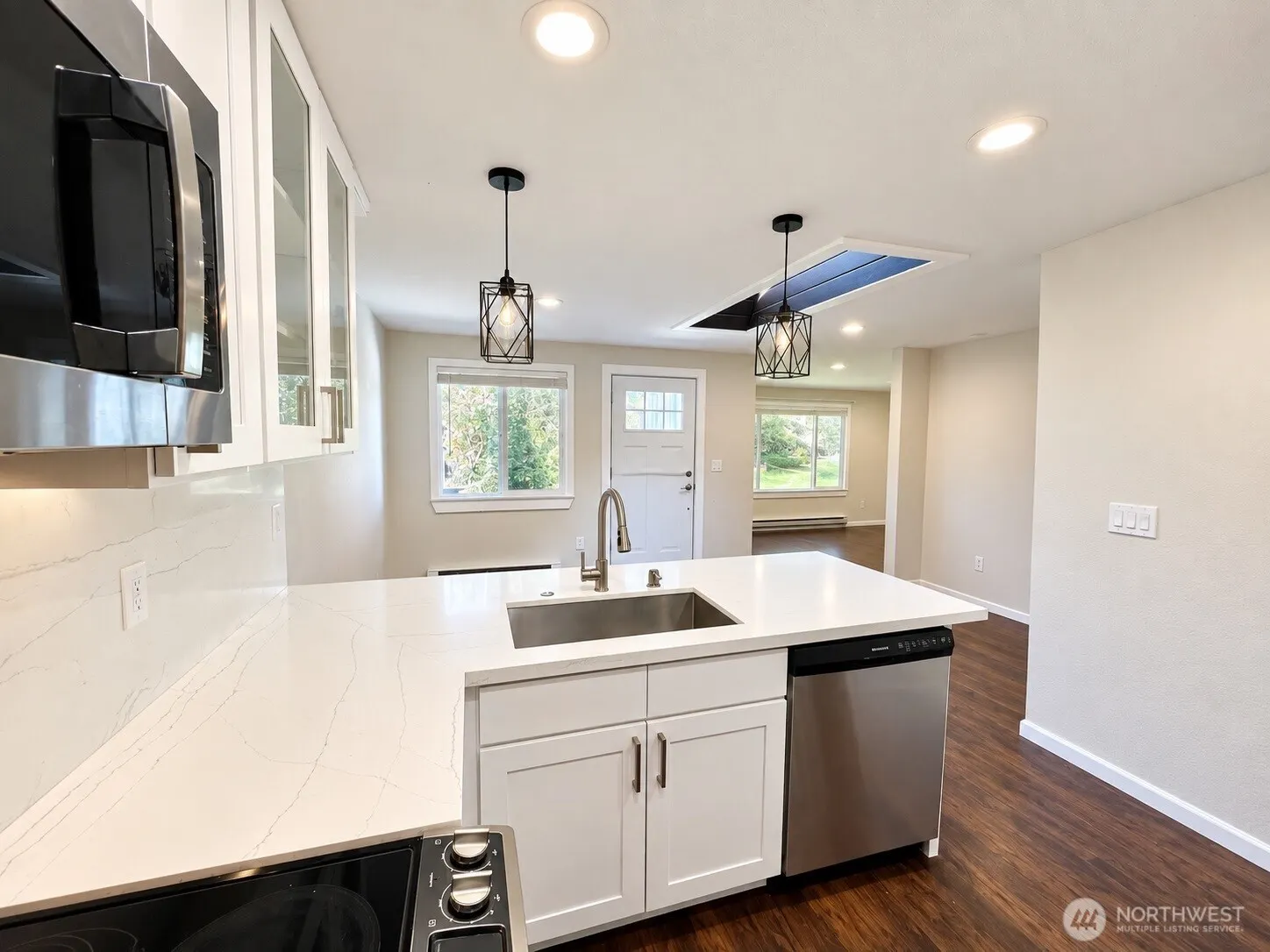 14213 Admiralty Way , Lynnwood, WA 98087