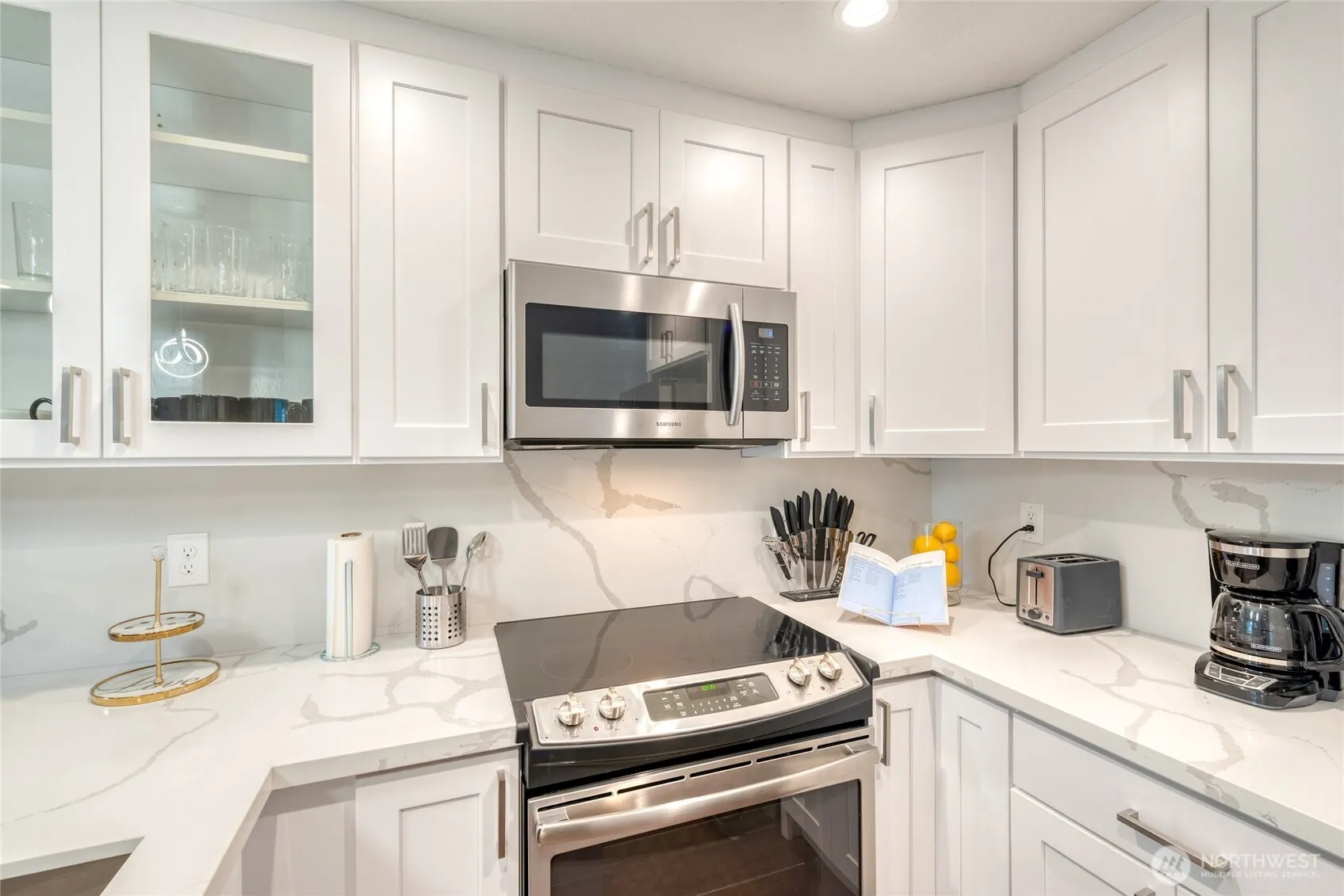 14213 Admiralty Way , Lynnwood, WA 98087