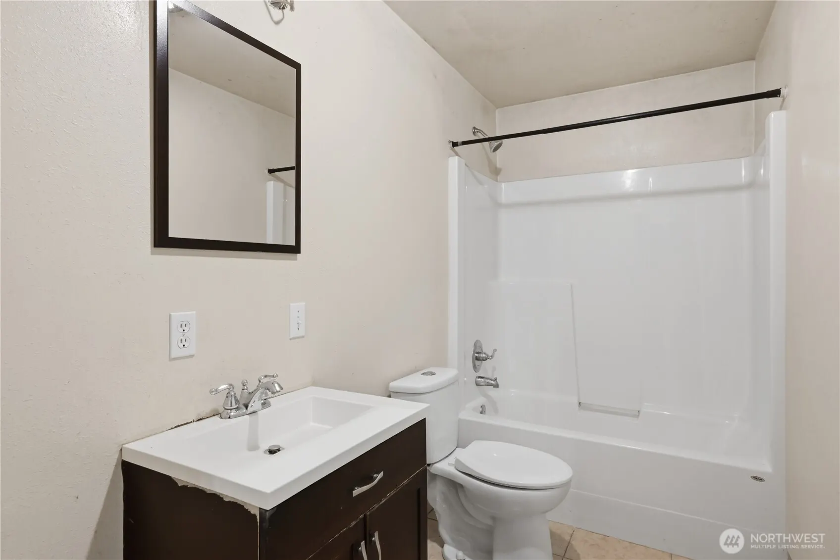 20110 NE 160th St , Woodinville, WA 98077