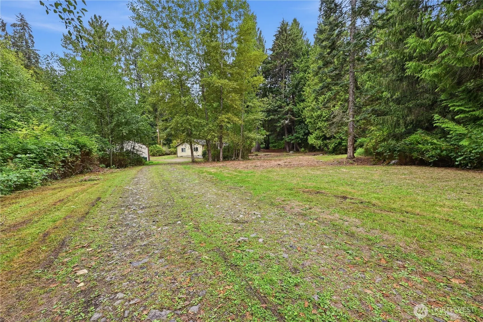 20110 NE 160th St , Woodinville, WA 98077