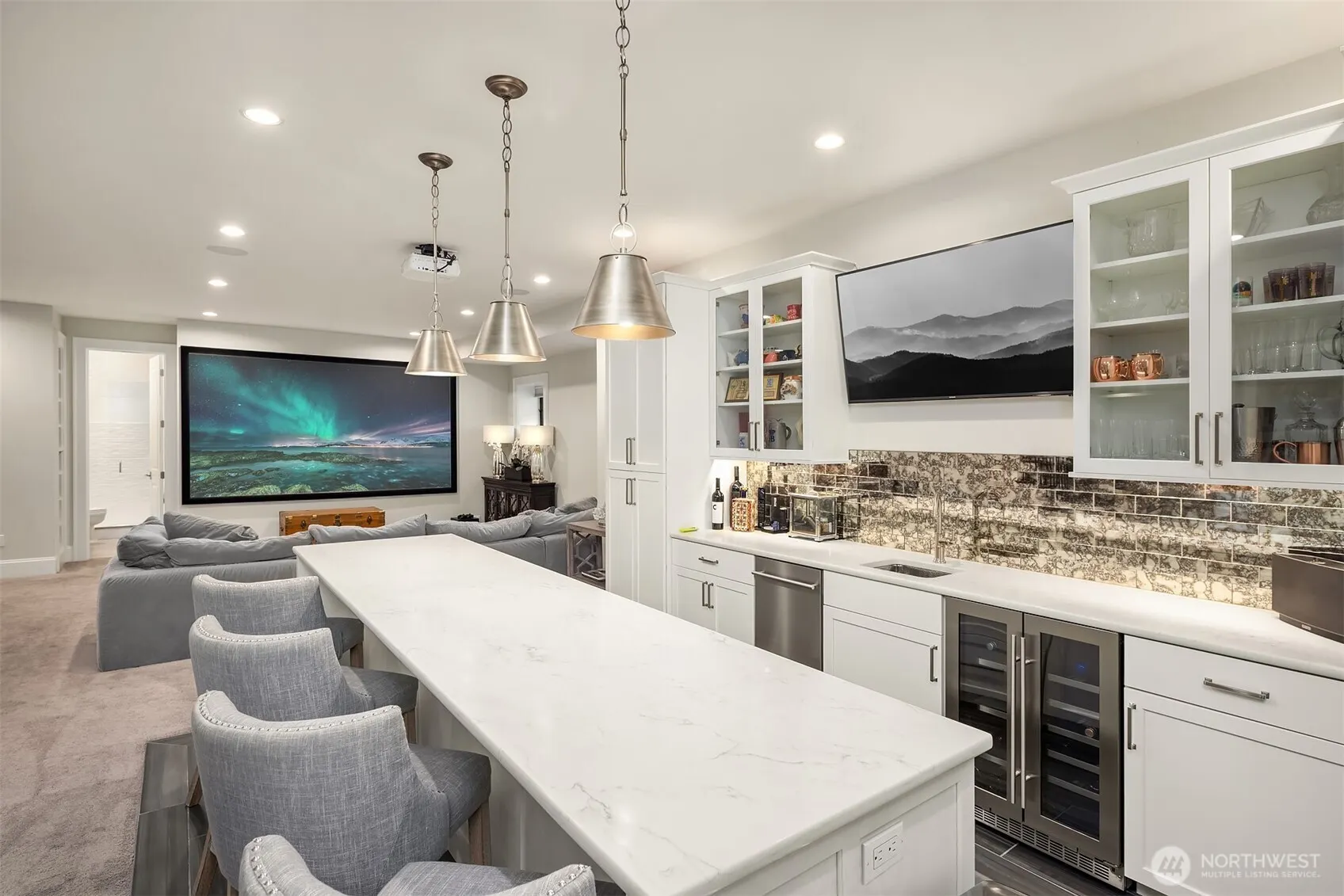 908 1st Street , Kirkland, WA 98033
