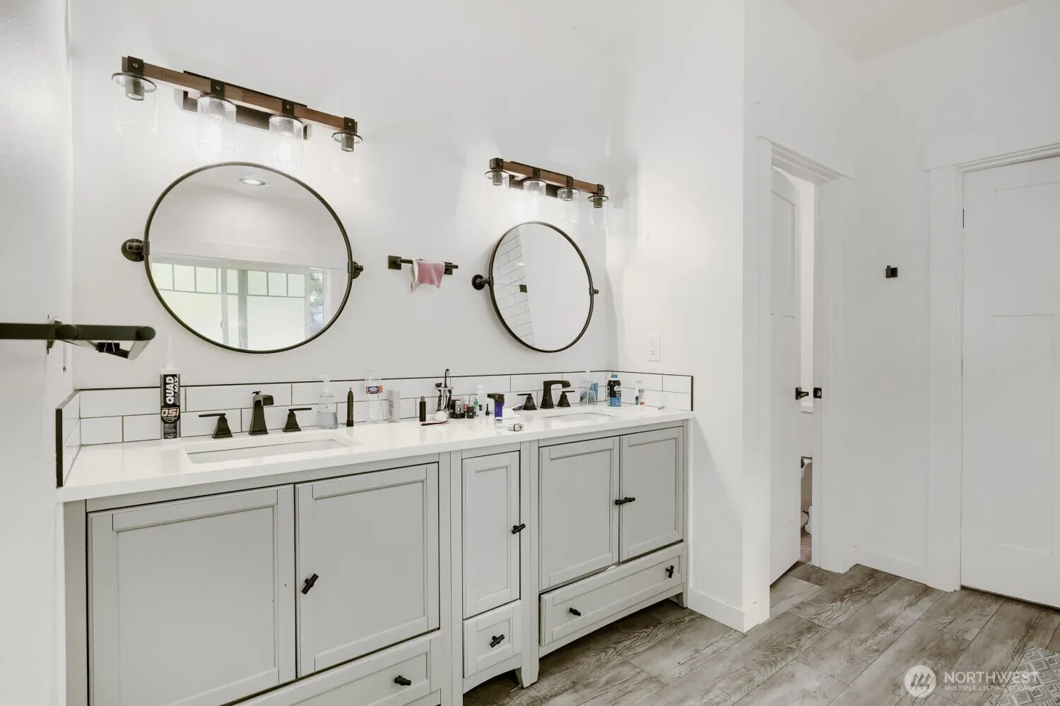 10410 Issaquah Hobart Road SE, Issaquah, WA 98027
