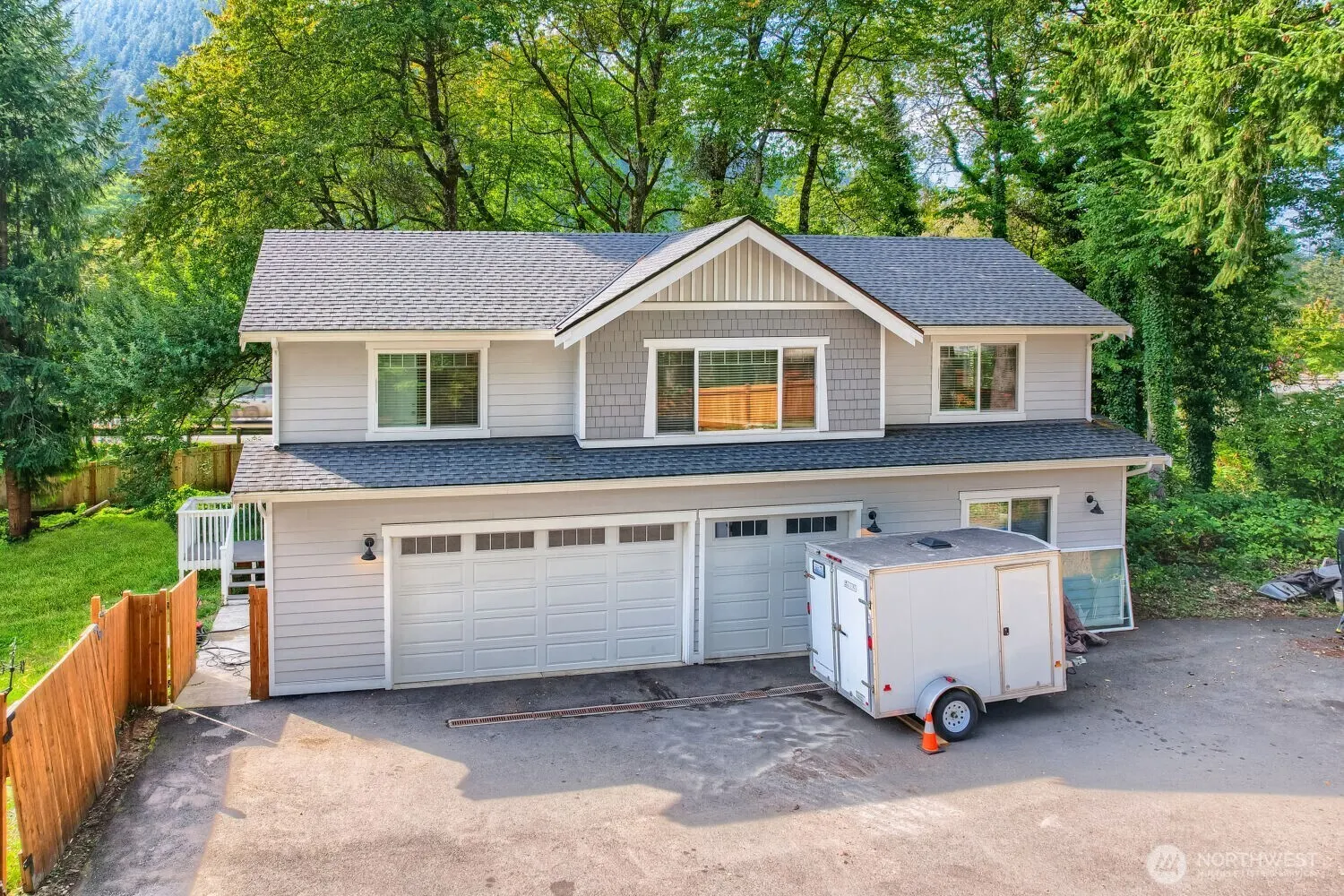 10410 Issaquah Hobart Road SE, Issaquah, WA 98027