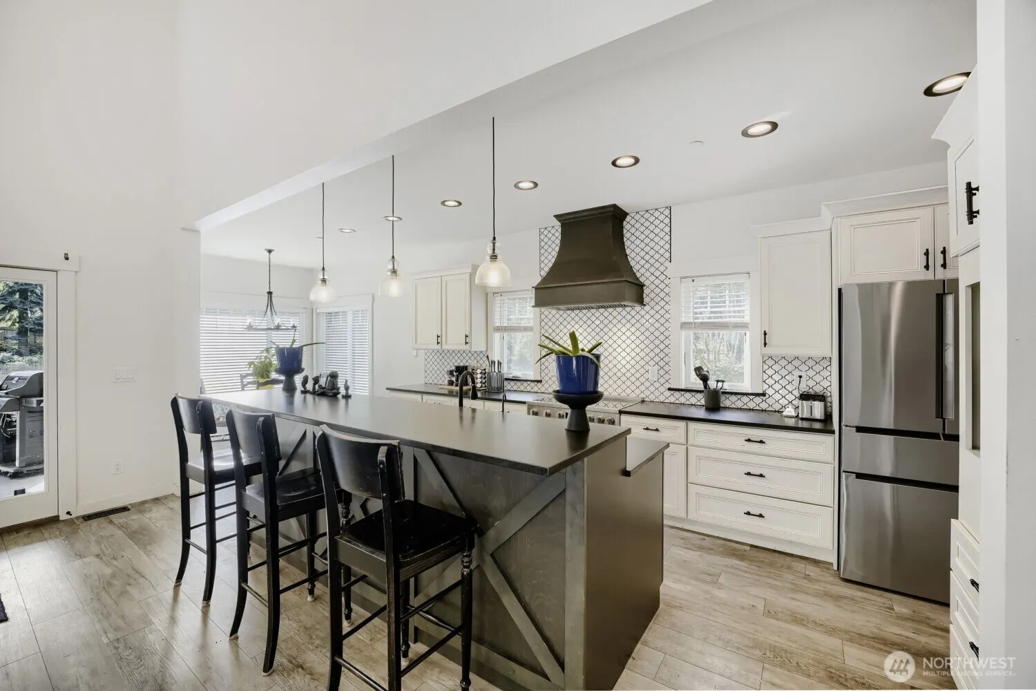10410 Issaquah Hobart Road SE, Issaquah, WA 98027