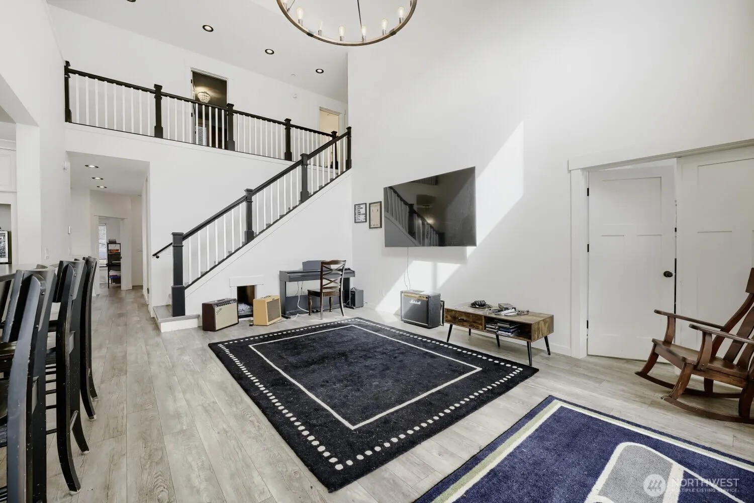 10410 Issaquah Hobart Road SE, Issaquah, WA 98027