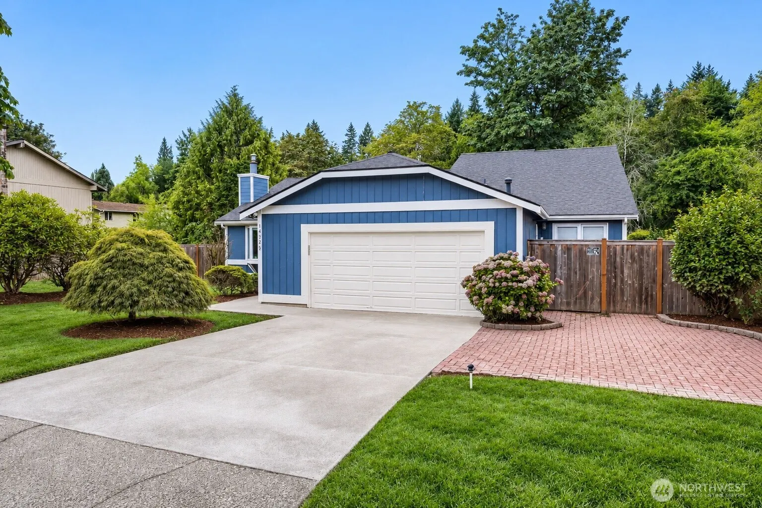 14325 102 Avenue NE, Kirkland, WA 98034