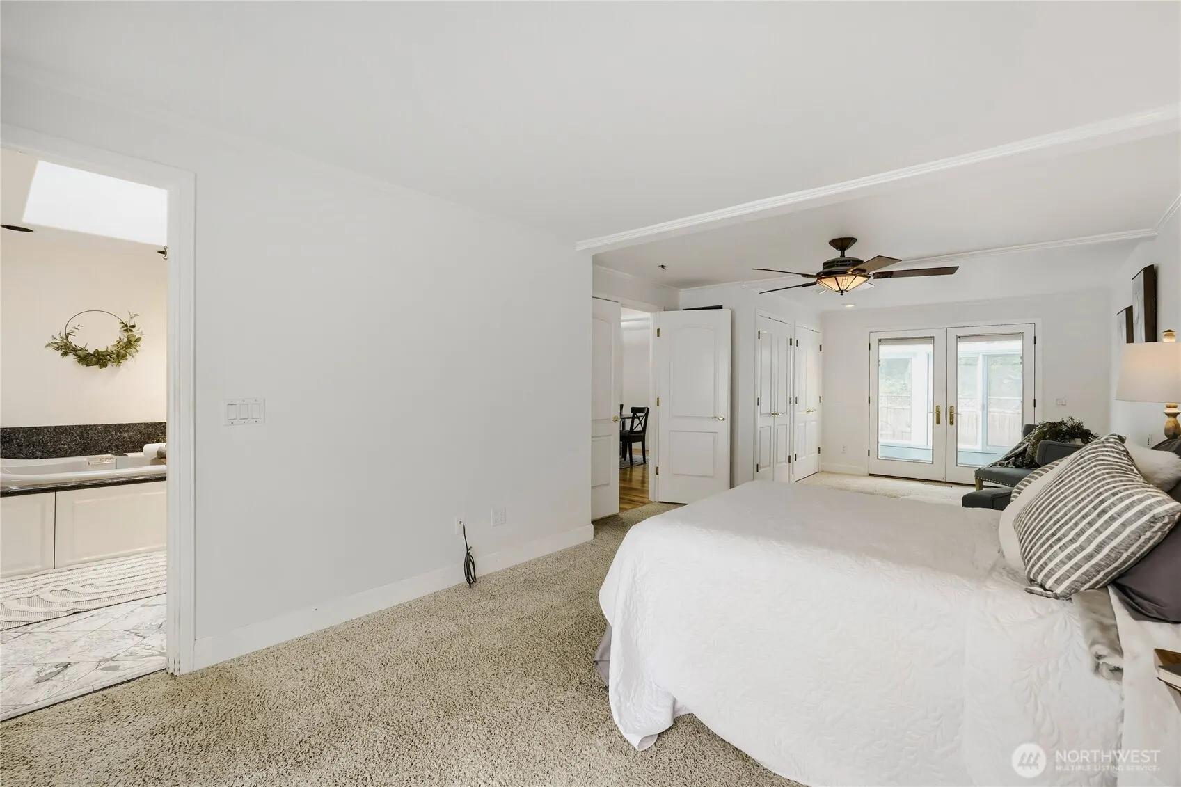 14325 102 Avenue NE, Kirkland, WA 98034