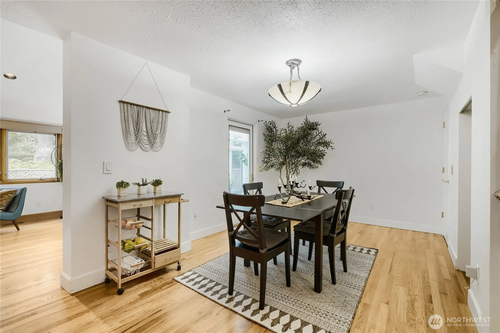14325 102 Avenue NE, Kirkland, WA 98034