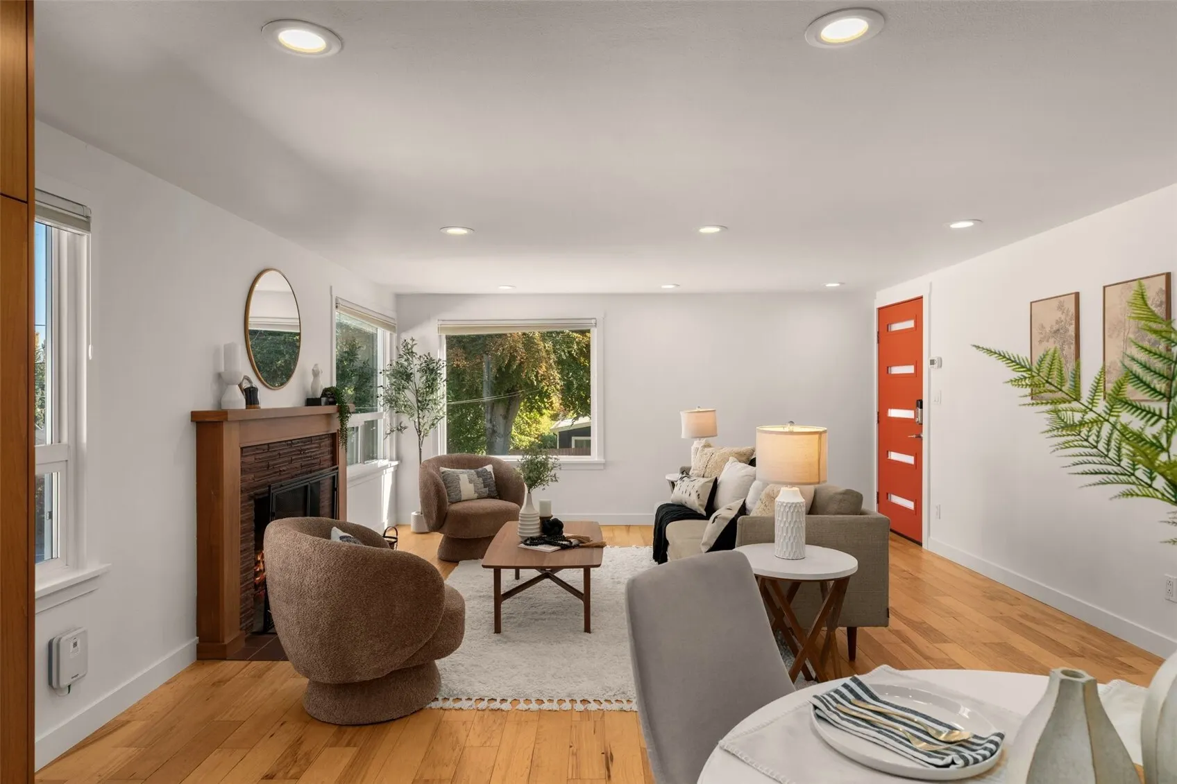 9215 8th Avenue NW, Seattle, WA 98117