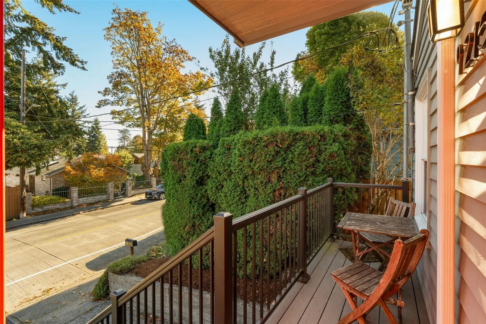 9215 8th Avenue NW, Seattle, WA 98117