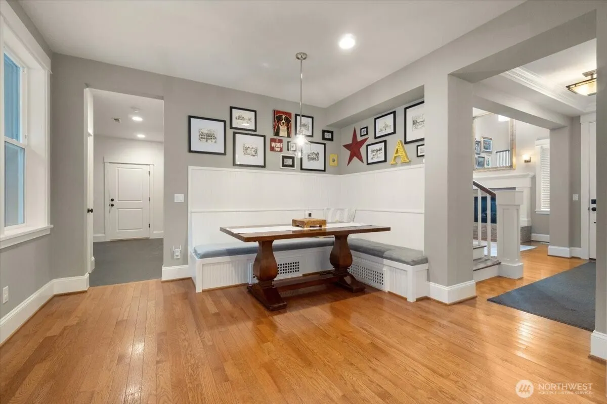 12614 NE 140th Street , Kirkland, WA 98034