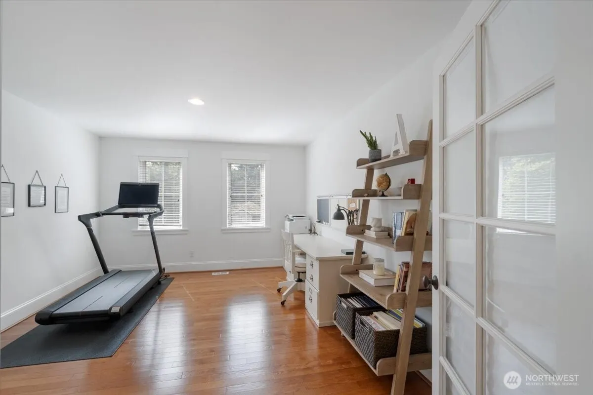 12614 NE 140th Street , Kirkland, WA 98034