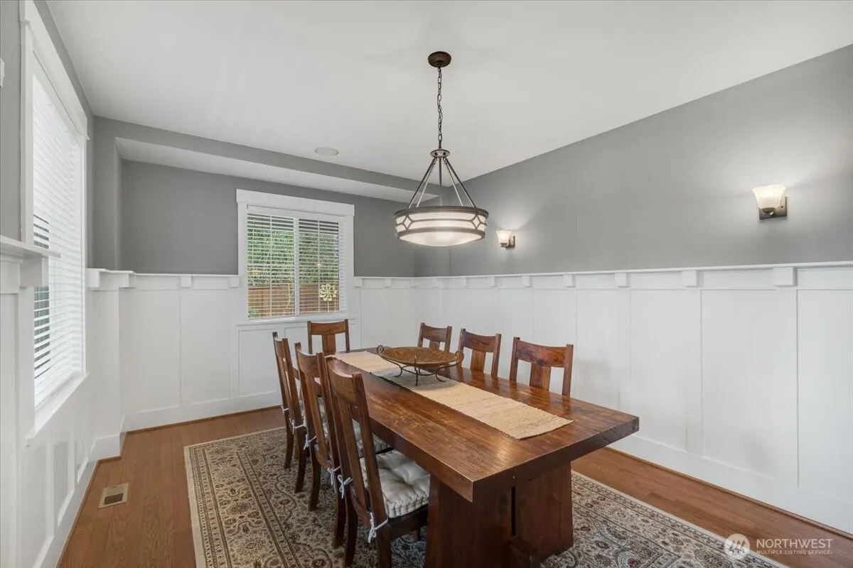 12614 NE 140th Street , Kirkland, WA 98034