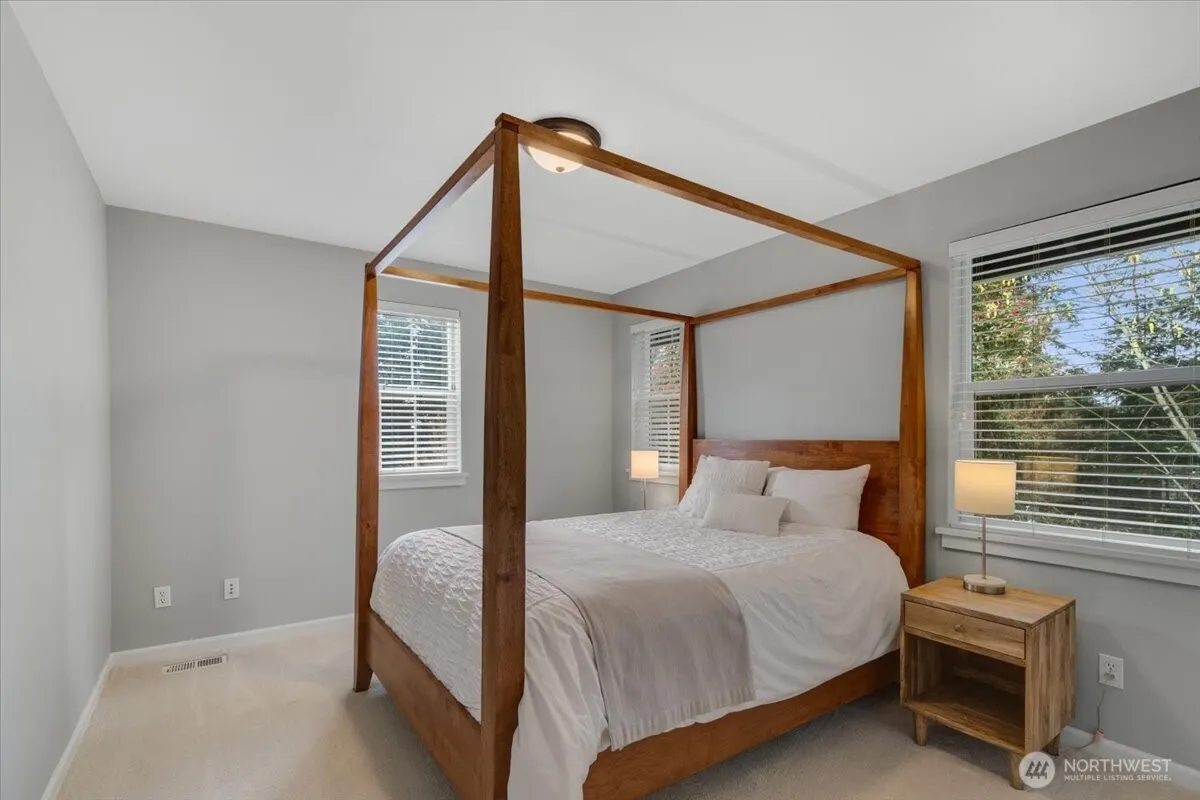12614 NE 140th Street , Kirkland, WA 98034