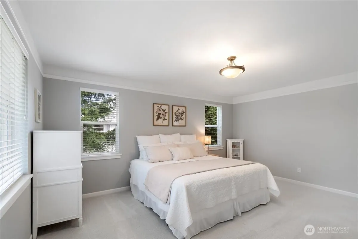 12614 NE 140th Street , Kirkland, WA 98034