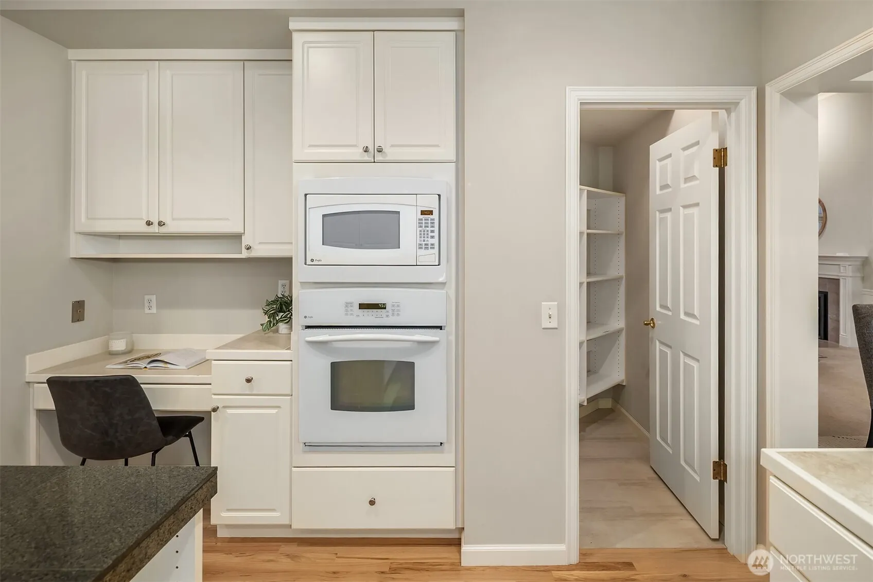 2736 258th Place SE, Sammamish, WA 98075